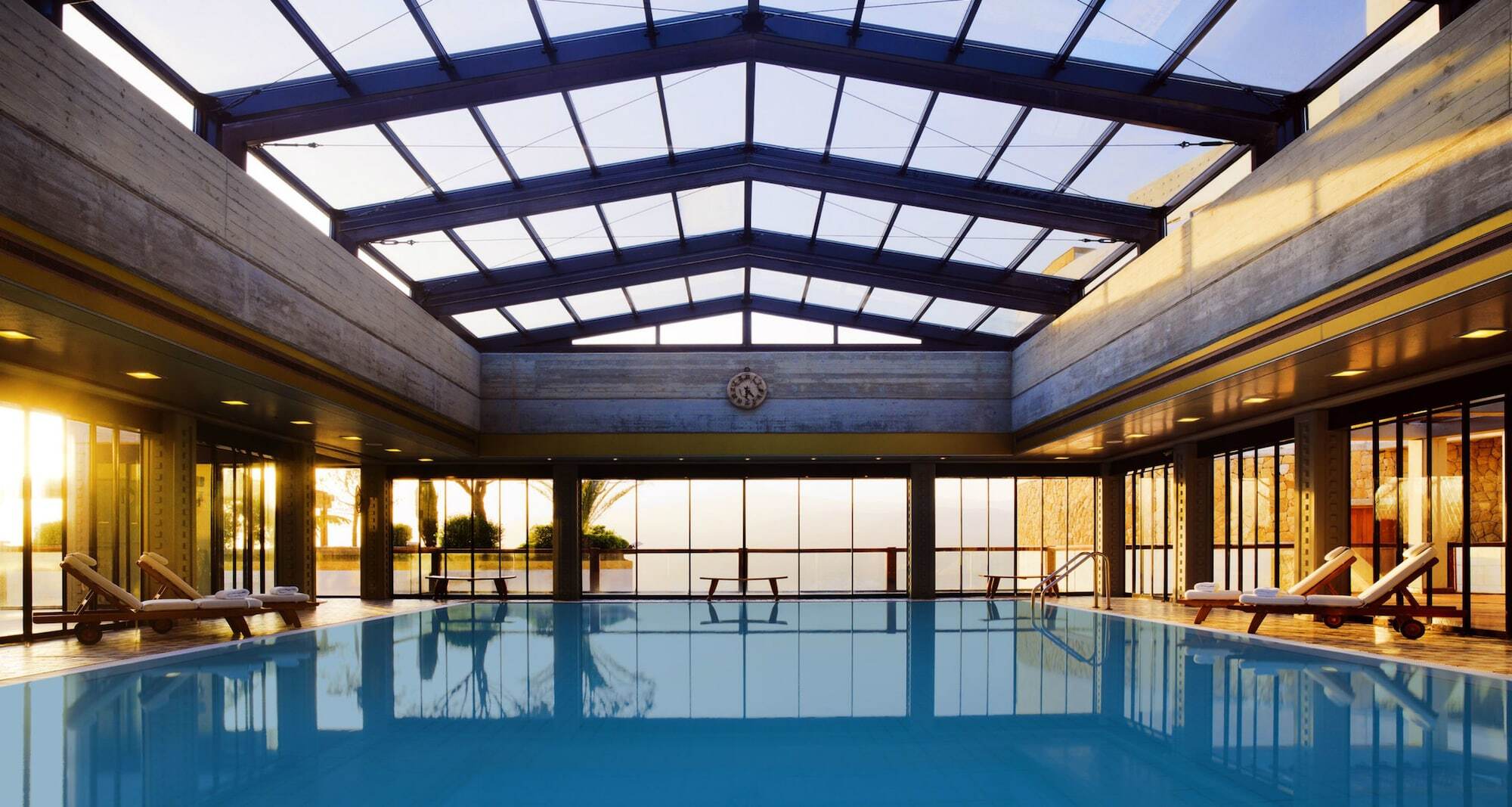 Grand Hills Hotel & Spa ブロウマナ エクステリア 写真