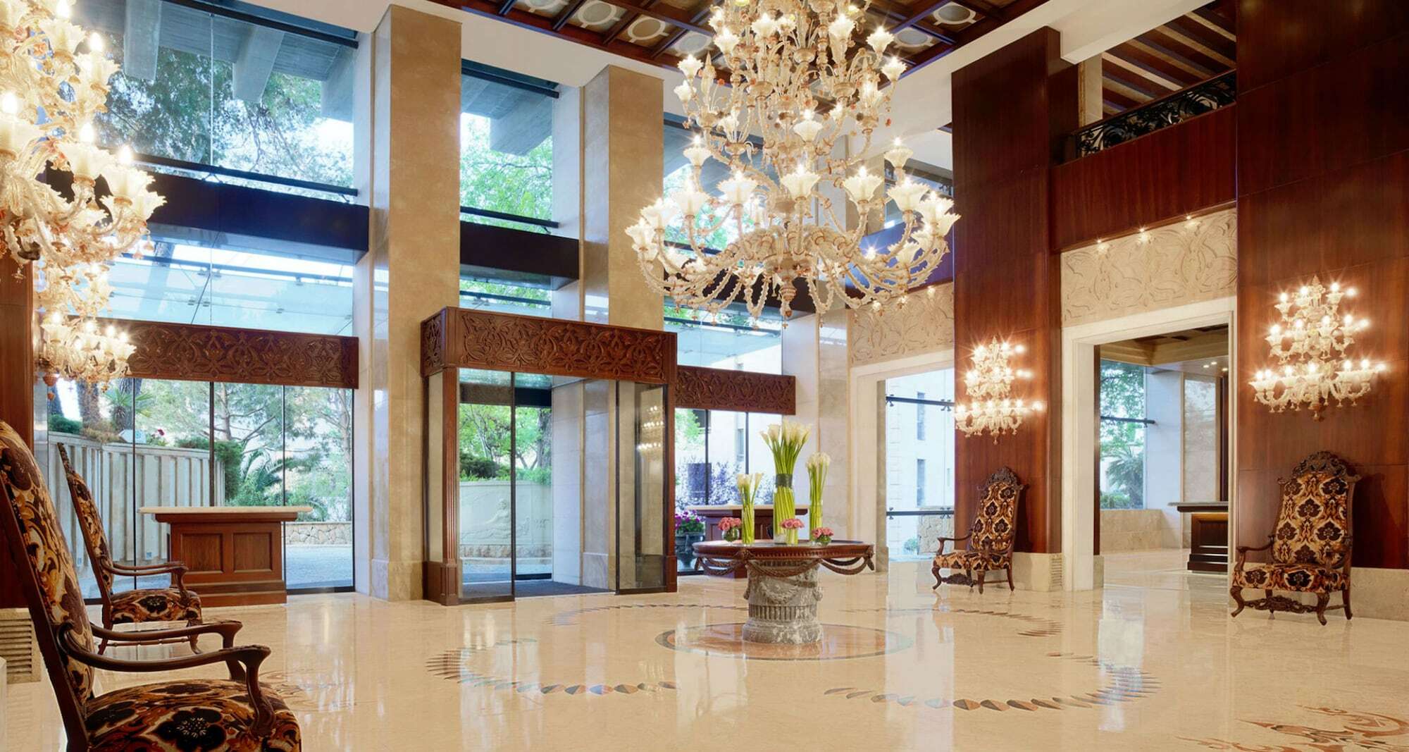 Grand Hills Hotel & Spa ブロウマナ エクステリア 写真
