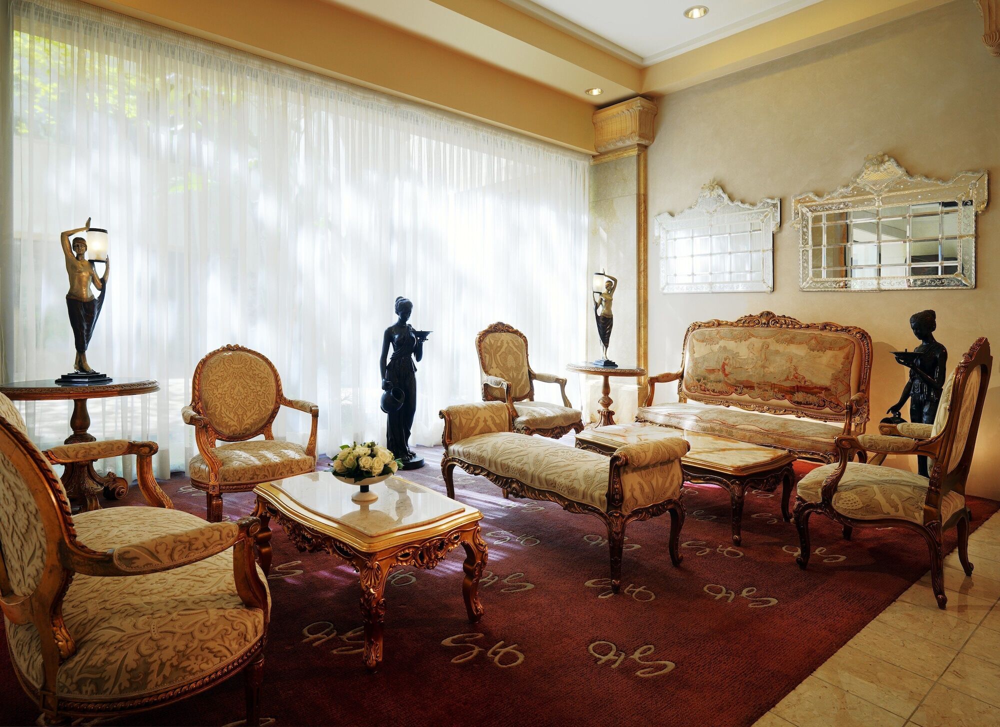 Grand Hills Hotel & Spa ブロウマナ エクステリア 写真